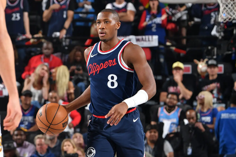 邓恩在进攻, 间达到了 邓恩在进攻, 间达到了