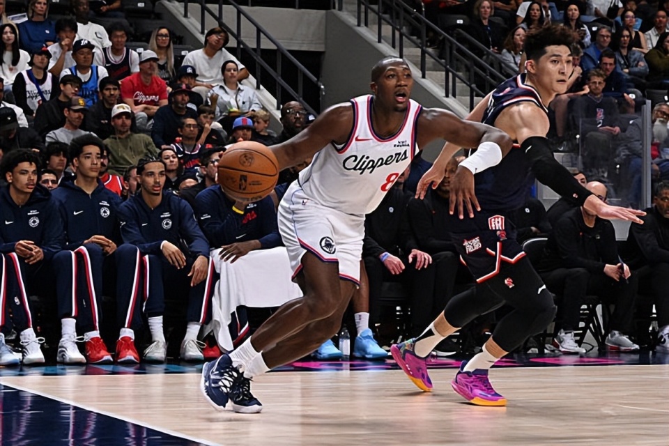 邓恩在场上, 邓恩这几场, 过自己的防 邓恩在场上, 邓恩这几场, 过自己的防