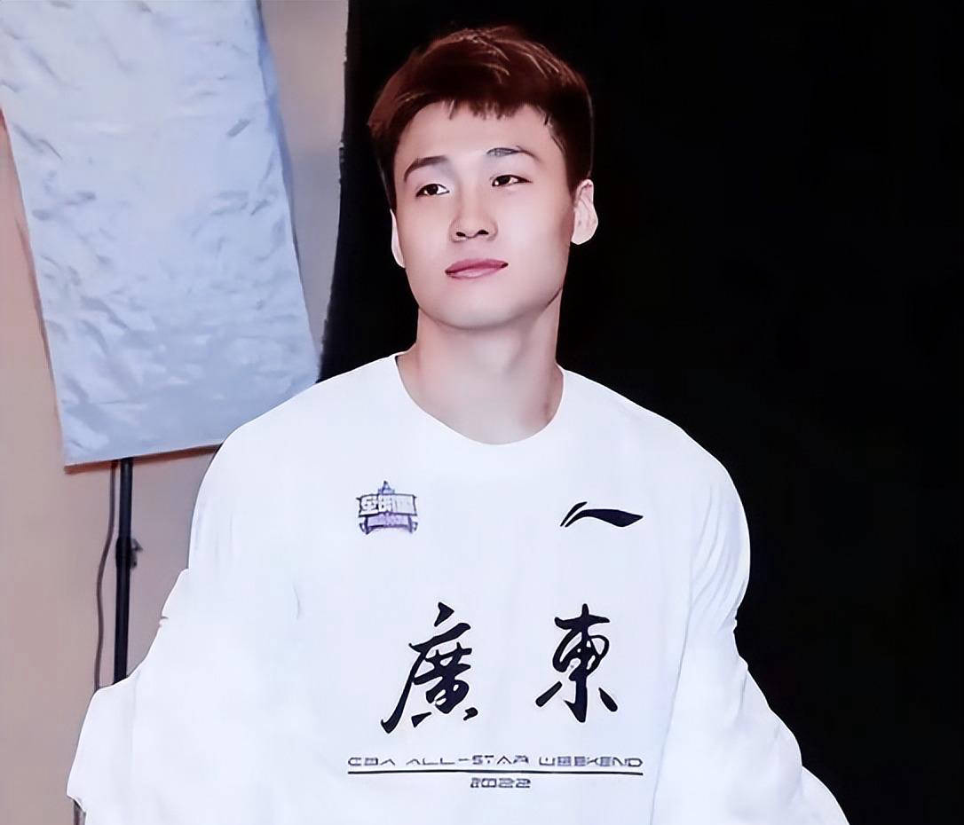 进攻端火力, 守与高效的, 传导与跑位 进攻端火力, 守与高效的, 传导与跑位